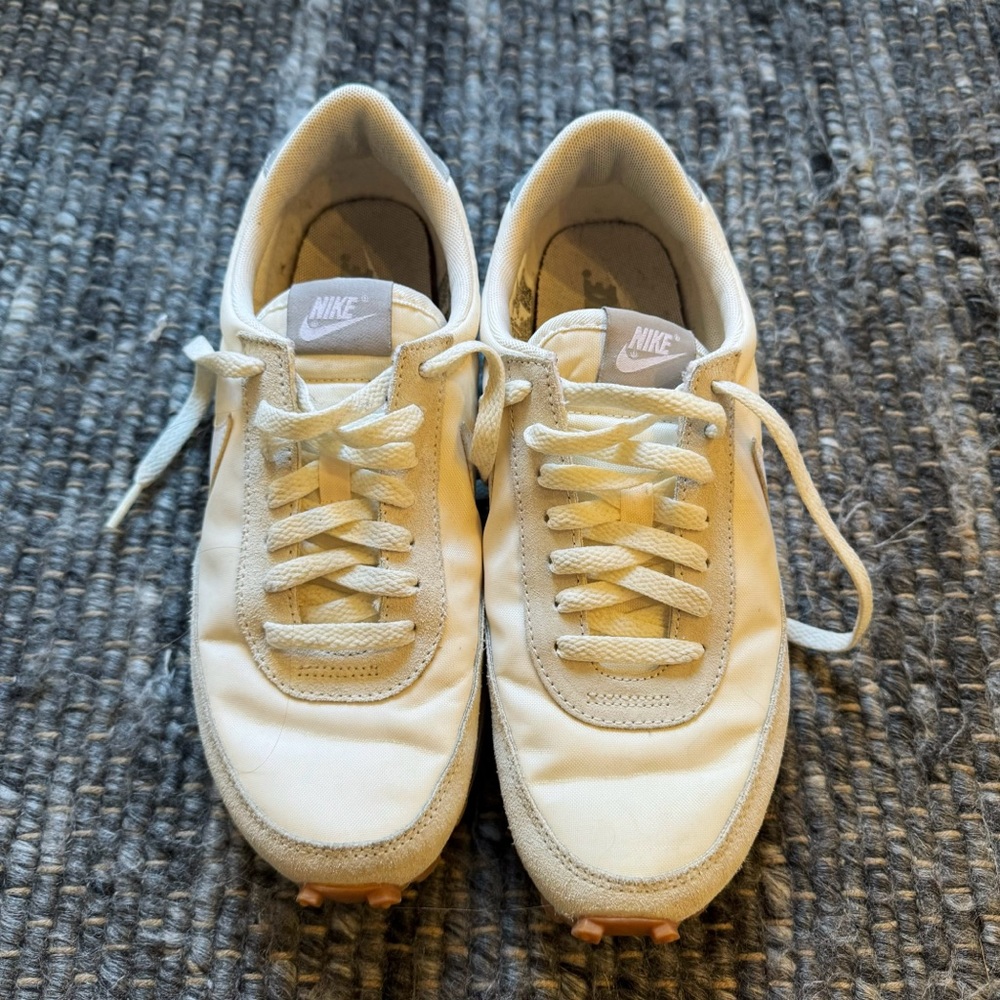 Nike Daybreak Sneaker